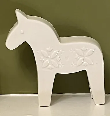 Ceramic Dala-Horse White Floral/Heart Pattern (Height 5” Inches) Pre Loved • £9