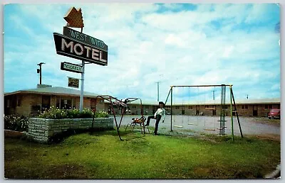 Vtg McLean Texas TX West Wind Motel Swing Set Rocking Horse 1950s View Postcard • $19.98