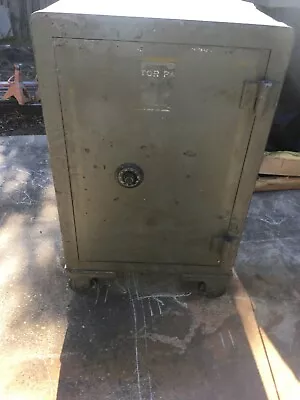 VICTOR SAFE LOCK CO. Antique Safe-Operational WITH 4 NUMBER COMBINATION • $1400