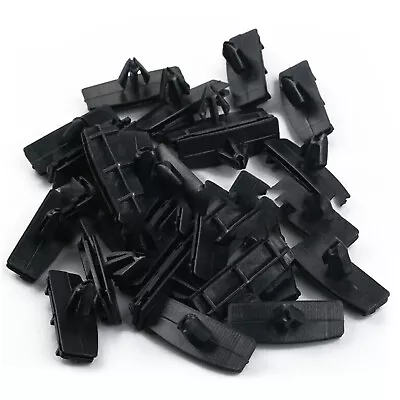 25x Fender Flare Rocker Moulding Clip For Jeep Wrangler Unlimited JK 68039280-AA • $13.10