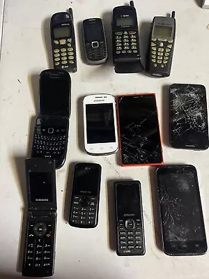 Lot Of Old  Cell Phones Parts Only • $9.99