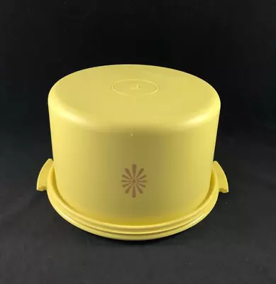 Vintage Harvest Gold Starburst Tupperware Cake Taker Carrier #684 W 6  Lid #683 • $12.95