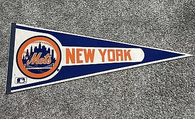 Vintage 1970’s New York Mets 30” Felt Pennant Flag Banner Baseball Memorabilia • $19.95