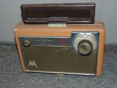 Vintage Motorola 600 Tube Radio 66L2U • $70