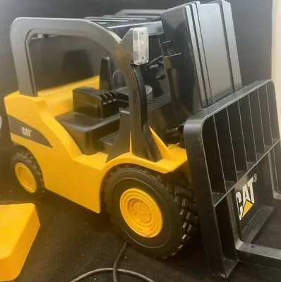 Toy State CAT FORKLIFT With Lights & Sound & Movement Yellow 14  • $45.99