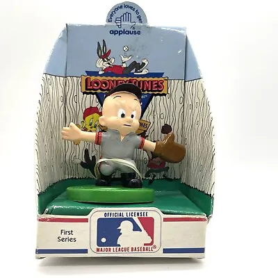 San Francisco Giants Baseball Looney Tunes Elmer Fudd Plastic Figure 1990 • $9.95