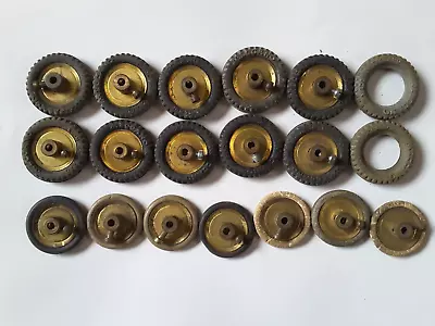 17 Meccano Brass Pulleys Part 22 Fitted With Tyres Or Rings. • £5.50