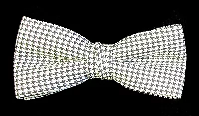 Men's Houndstooth Bow Tie Black White Ivory Pre-Tied Adjustable Formal Victorian • $9.99