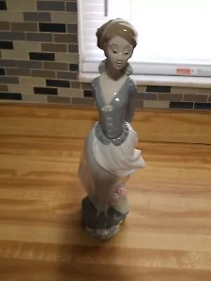 Lladro 4922 Wind Blown Girl Porcelain Figurine Retired • $95