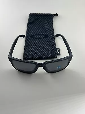 Oakley Holbrook Matte Carbon Fiber Black Iridium Polarized OO9102-86 Juliet Mars • $499.99