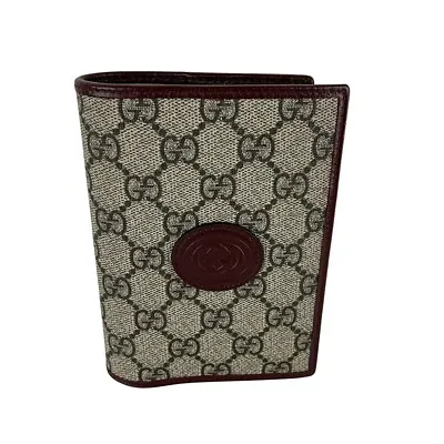 Gucci Women's Monogram GG Supreme Retro Passport Case Beige/Brown Size Mini • $550
