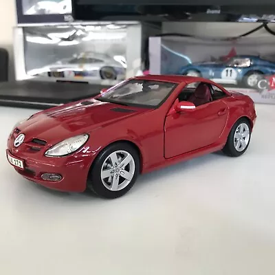 Mercedes Benz SLK 2003 Maisto 1:18 Diecast Model Car • £22.50