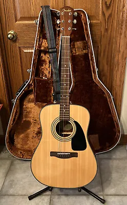 $125 • Buy Fender Classic Design DG-8S NAT Dreadnought Acoustic Guitar 