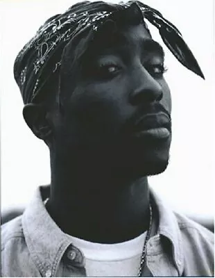$7.84 • Buy Tupac Shakur By The Editors Of Vibe Magazine Paperback Book The Fast Free