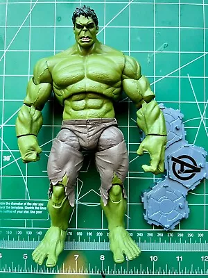 Marvel Legends Hulk The Avengers Movie Series Walmart Exclusive Complete 6  • $33.99