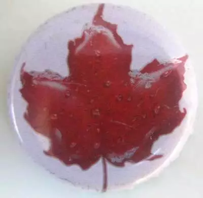 MOLSON CANADIAN LAGER Used Beer CROWN Bottle Cap CANADA MAPLE LEAF With Stem • $3.55