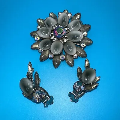 Vintage Celebrity Gray Cabochon AB  Glass Rhinestone  Brooch Pin & Earrings Set • $60