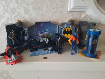 £24.99 • Buy D C Comics Bundle Hotwheels Batman Cave Playset,Car & Figures Mattel VHTF