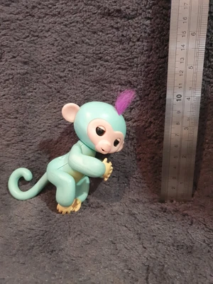 $15 • Buy FINGERLINGS Aqua Baby Monkey ZOE 