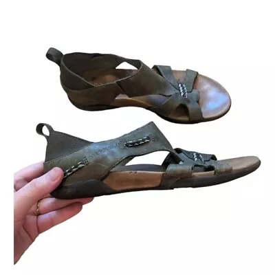 Merrell Flaxen Green Leather Slip-on Sandal Size 7 Womens • $30