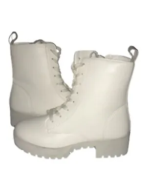 Bamboo-Powerful 51 White Combat Boots With Block Heel-size 10 • $10