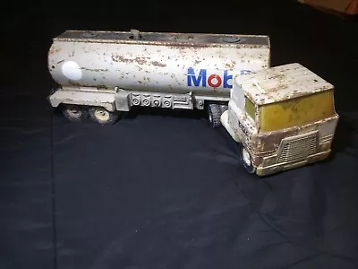 Vintage Ertl Mobil Oil Semi Gas Tanker Truck USA FOR RESTORATION. Missing Parts • $46.35