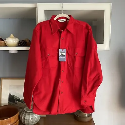 $125 • Buy NWT VINTAGE 80s Woolrich Lightweight Chamois Flannel Shirt Sz L Red