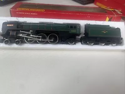 Hornby R063 BR Standard Class 7P6F Loco ‘Britannia 70000 BR Green Boxed • £8