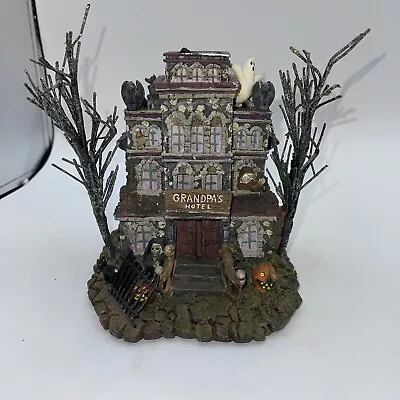 Hawthorne Village The Munsters Grandpa’s Touch Of Transylvania Hotel 2004 READ • $27