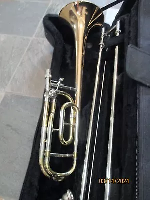 Trigger Trombone With Hard Case And Mouthpiece. • $375