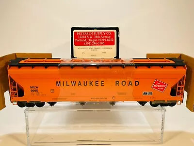 Vintage NIB 1990s Weaver Ultra O Scale 3-Rail Milwaukee Road Centerflow Hopper • $15.50