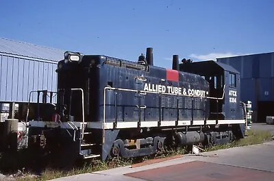 $3.75 • Buy Allied Tube & Conduit/southern Illinois Railcar Sw14 #8304 Original Slide