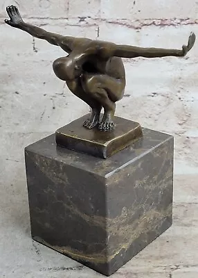 Milo's Striking Bronze Sculpture The Athlete A Testament To Male Athleticism • $99.50