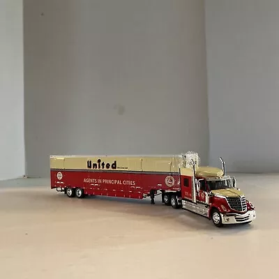 DCP 1:64 Scale International Lonestar With Moving Van Trailer United • $86