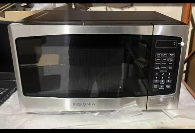 Insignia NS-MW09SS8 900W Microwave  - Stainless- NS-MW09SS8-Free Shipping • $70