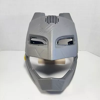 Batman Mask Voice Changer Talking Helmet MASK 2015 Mattel DC COMICS  • $14.95