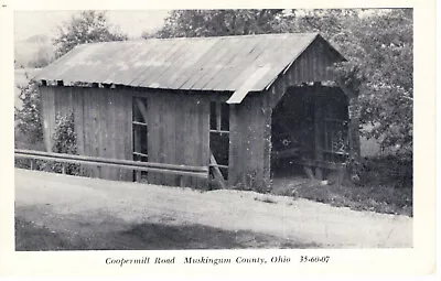 Vintage Postcard OH Muskingum County Coopermill Road Covered Bridge -1262 • $1.89