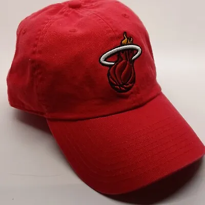 New Era NBA Miami Heat Fitted Red Hat Cap Size XL Excellent Pre-Owned Condition • $12.98