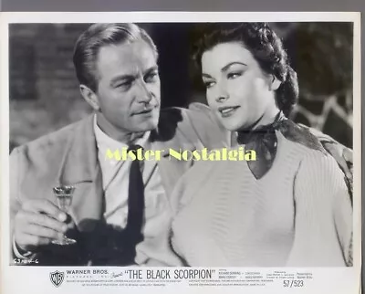 Vintage Photo 1957 Mara Corday Richard Denning In The Black Scorpion • $9.99