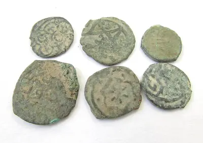 £0.99 • Buy Lot Of Ancient Islamic / Arabic  Uncertain Bronze Coin For Research  (343)