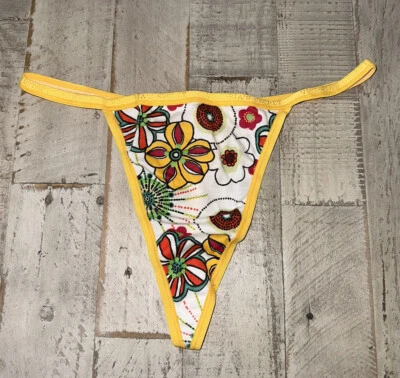 $59 • Buy Vintage Victoria’s Secret V String Thong Size Large 