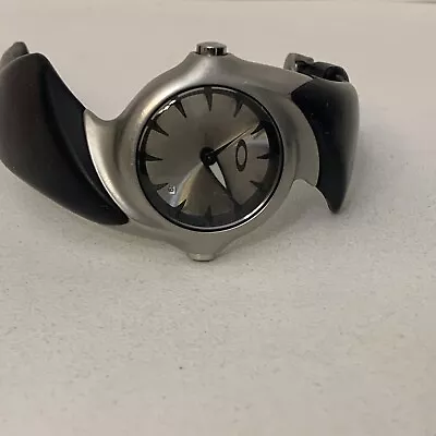 Oakley Crush 2.0 Watch Silver & Black ( New Battery) • $659.99