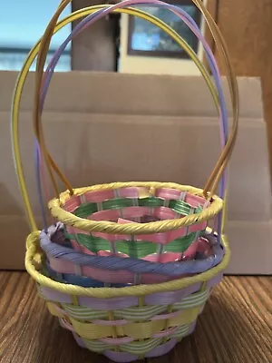 3 Vintage Vinyl Woven Easter Baskets 7-1/2” X 8-1/4” 6” X 7” 6” X 6” LOT • $23.99