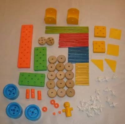 Lot Of 100 Pieces Of Vintage Tinker Toys Parts And Pieces Wood Plastic • $24.99