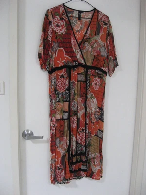 $10 • Buy Ts Taking Shape Floral Short Sleeve Dress Size 14