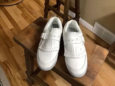 Etonics Men’s Golf Shoes 9m White Hook Strap Soft SpikeNWOT • $35