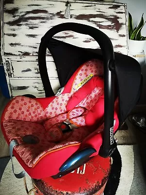 £25 • Buy Maxi Cosi Pebble With Newborn Insert And Rain Cover
