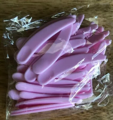 50 Mini Pink Curved Plastic Disposable Cosmetic Spatulas Spoons 2  Boomerang • $6.79