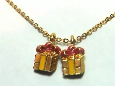 Vintage Goldtone Christmas Necklace • $2.99