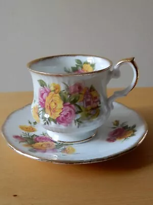 1940’s Queen’s Rosina Fine Bone China Pink &Yellow Cottage & Roses Cup & Saucer • £15